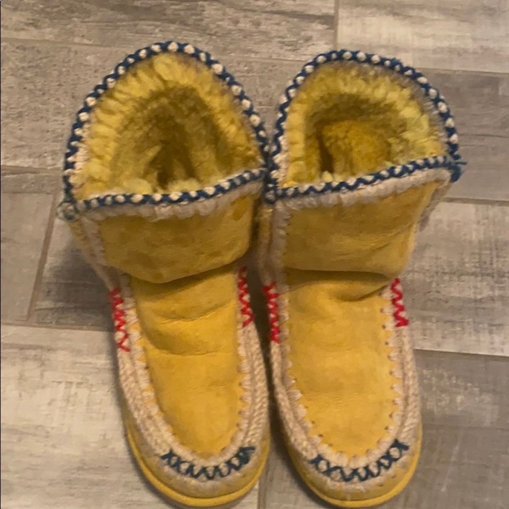 Mou canary yellow boot embroidery soldout